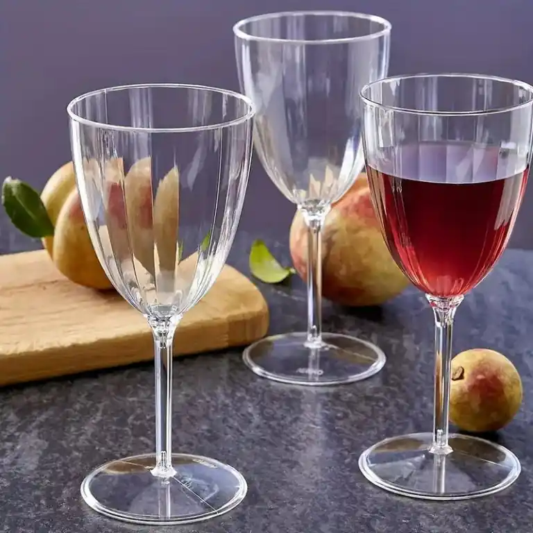 Výhodný nákup - Sklenice průhledná, plastová